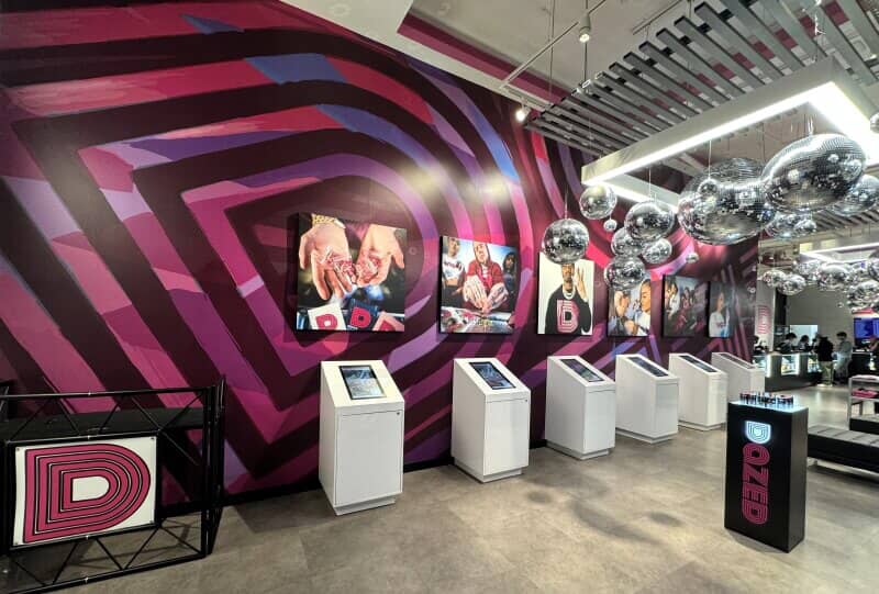 Wall vinyl & window signs